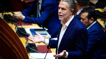 Γερουλάνος: «Με ανησυχούν οι δημοσκοπήσεις» - Η δήλωση-έκπληξη για τις ηγετικές του φιλοδοξίες Γερουλάνος: «Με ανησυχούν οι δημοσκοπήσεις» - Η δήλωση-έκπληξη για τις ηγετικές του φιλοδοξίες
