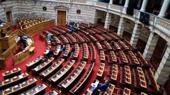 Οι δημοσκοπήσεις σφραγίζουν την αξιοπιστία της κυβέρνησης - Βουλιάζει στον βούρκο της η αντιπολίτευση Οι δημοσκοπήσεις σφραγίζουν την αξιοπιστία της κυβέρνησης - Βουλιάζει στον βούρκο της η αντιπολίτευση