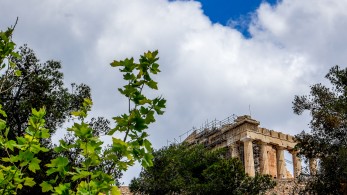 Κλειστή και σήμερα η Ακρόπολη λόγω του καύσωνα Κλειστή και σήμερα η Ακρόπολη λόγω του καύσωνα