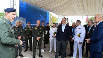 Στην ΑΣΔΕΝ ο Κυριάκος Μητσοτάκης - Η δωρεά Λασκαρίδη στις ένοπλες δυνάμεις (photos)