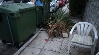 Άλιμος: εικόνες και βίντεο από τον εντοπισμό του μωρού σε κάδους απορριμμάτων - Τι λέει μάρτυρας Άλιμος: εικόνες και βίντεο από τον εντοπισμό του μωρού σε κάδους απορριμμάτων - Τι λέει μάρτυρας