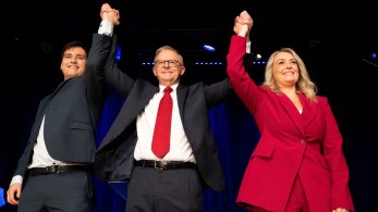 Αυστραλία: Στα χέρια των Εργατικών παραμένει η κυβέρνηση