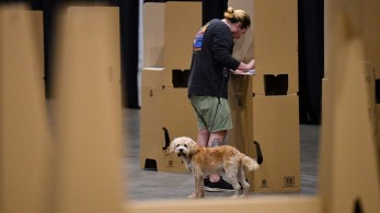 Στις κάλπες το Σάββατο οι Αυστραλοί εν μέσω αβεβαιότητας - Τι δείχνουν οι δημοσκοπήσεις