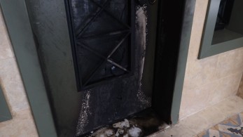 Εμπρηστική επίθεση στο σπίτι της προέδρου της Επιτροπής Ανταγωνισμού, Αϊρίν Σαρπ