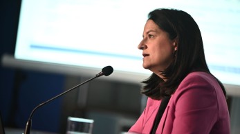 Κεραμέως: Έχουμε πλέον χαμηλότερη ανεργία από τη Σουηδία, την Εσθονία, τη Φινλανδία και την Ισπανία Κεραμέως: Έχουμε πλέον χαμηλότερη ανεργία από τη Σουηδία, την Εσθονία, τη Φινλανδία και την Ισπανία