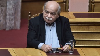 Νίκος Βούτσης για Ζωή Κωνσταντοπούλου: «Θου, Κύριε, φυλακήν τω στόματί μου»