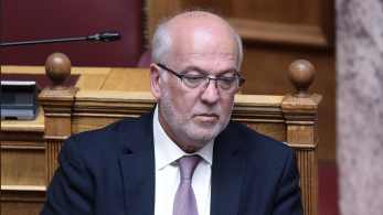 Γιώργος Φλωρίδης για Τέμπη: Συνέχεια της αντίληψης Βελόπουλου η πρόταση ΠΑΣΟΚ για προανακριτική