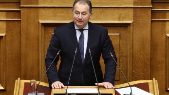 Γιώργος Στύλιος για τα 3 χρόνια «Μανιφέστο»: Μιλά τη γλώσσα της αλήθειας, με λόγο καθαρό και ματιά διεισδυτική