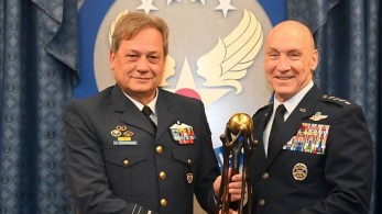 Ενίσχυση της συνεργασίας και επισκόπηση του προγράμματος F-35 κατά την επίσκεψη του αρχηγού ΓΕΑ στις ΗΠΑ