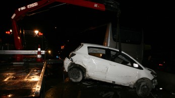 Θανατηφόρο τροχαίο στην Ανάβυσσο - Μία νεκρή έπειτα από καραμπόλα τριών οχημάτων