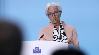 Λαγκάρντ: Η πολιτική Τραμπ δίνει ώθηση στο ευρώ