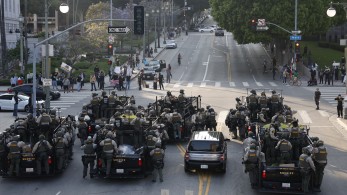 Ο Τραμπ στέλνει επιπλέον 2.000 εθνοφρουρούς και 700 πεζοναύτες στο Λος Άντζελες