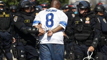 Φόβος και παράνοια στο Λος Άντζελες: πού το πάει ο Τραμπ;