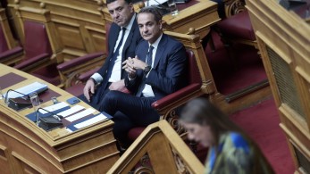 Κυβέρνηση-αντιπολίτευση σε παράλληλους δρόμους Κυβέρνηση-αντιπολίτευση σε παράλληλους δρόμους