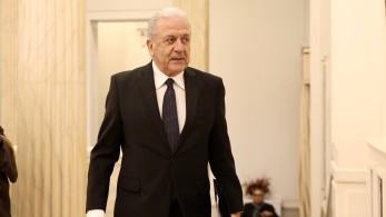 Σκευωρία Novartis: Τα μάζεψε άρον άρον ο Δεστεμπασίδης μπροστά στον Αβραμόπουλο