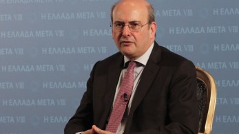 Χατζηδάκης για Δημοκρατία: Καθημερινή πράξη ευθύνης - Υπερασπιζόμαστε το μόνο σύστημα που σέβεται τον πολίτη Χατζηδάκης για Δημοκρατία: Καθημερινή πράξη ευθύνης - Υπερασπιζόμαστε το μόνο σύστημα που σέβεται τον πολίτη