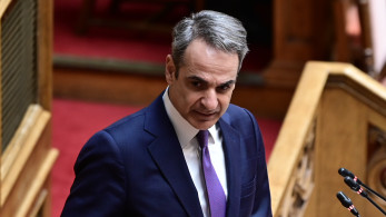 Ο Μητσοτάκης απαντά στη σύμπραξη του παραλόγου