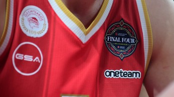 Final Four: το καραβάνι στην όαση με… τιμόνι ερυθρόλευκο Final Four: το καραβάνι στην όαση με… τιμόνι ερυθρόλευκο
