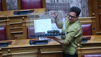 Τέμπη: οι πολλές κάλπες μιας εσχάτης... παρωδίας