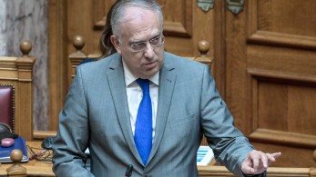 Ο Θεοδωρικάκος απαντά με αιχμές: Τι λέει για την Κωνσταντοπούλου και το 2015 (video) Ο Θεοδωρικάκος απαντά με αιχμές: Τι λέει για την Κωνσταντοπούλου και το 2015 (video)