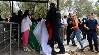 Όταν η σημαία γίνεται άλλοθι: η υποκρισία της Νέας Αριστεράς στην Ακρόπολη Όταν η σημαία γίνεται άλλοθι: η υποκρισία της Νέας Αριστεράς στην Ακρόπολη