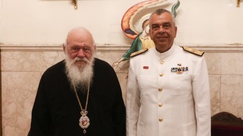 Επίσκεψη του Διοικητή Ναυστάθμου Σαλαμίνας στον Αρχιεπίσκοπο Ιερώνυμο