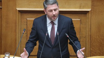 Συνεχίζονται τα βέλη στελεχών του ΠΑΣΟΚ κατά του Νίκου Ανδρουλάκη Συνεχίζονται τα βέλη στελεχών του ΠΑΣΟΚ κατά του Νίκου Ανδρουλάκη