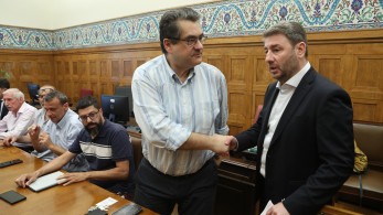 Εκτός χρόνου και κόστους οι υποσχέσεις Ανδρουλάκη