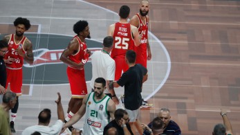 Σοβαρά επεισόδια στο ΟΑΚΑ: Ένσταση ο Ολυμπιακός για την αποβολή του Φουρνιέ (video)