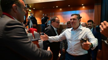 Ο Τσίπρας και η μεγάλη «επανεκκίνηση» του ΣΥΡΙΖΑ - Πάλι το ίδιο έργο, διαφορετικό σκηνικό;