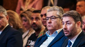 Μετωπική ΠΑΣΟΚ-ΚΚΕ: σφάζονται για Γάζα και συγκυβερνήσεις, μακριά από την κοινωνία... Μετωπική ΠΑΣΟΚ-ΚΚΕ: σφάζονται για Γάζα και συγκυβερνήσεις, μακριά από την κοινωνία...