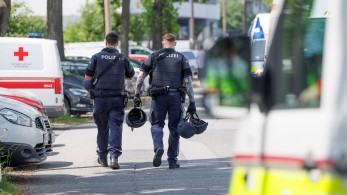 Αυστρία: 21χρονος πρώην μαθητής του σχολείου ο δράστης του μακελειού - Είχε αφήσει σημείωμα αυτοκτονίας (video) Αυστρία: 21χρονος πρώην μαθητής του σχολείου ο δράστης του μακελειού - Είχε αφήσει σημείωμα αυτοκτονίας (video)