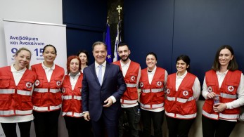 Γεωργιάδης για εθελοντές Ερυθρού Σταυρού στα Επείγοντα: Τους ευχαριστώ - Οι άνθρωποι κάνουν πάντα την διαφορά