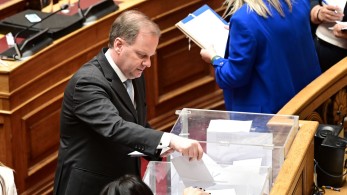 Βουλή: με 154 ψήφους ηττήθηκε «η συμμαχία των απελπισμένων του ξυλολίου»