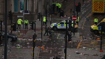 Λίβερπουλ: συγκλονιστικά βίντεο από το τρομακτικό περιστατικό - Συνελήφθη 53χρονος, μαρτυρίες