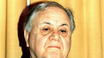 Σαν σήμερα το 1994 η σιωπή μετά τον Μάνο Χατζιδάκι
