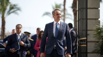 Μητσοτάκης: θα συναντηθεί την Τρίτη με τον επίτροπο Εσωτερικών Υποθέσεων και Μετανάστευσης Magnus Brunner Μητσοτάκης: θα συναντηθεί την Τρίτη με τον επίτροπο Εσωτερικών Υποθέσεων και Μετανάστευσης Magnus Brunner