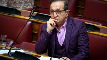 Απαράδεκτη δήλωση Μπιμπίλα: χαρακτήρισε «ηλίθιους» εργαζόμενους της ΕΡΤ - Αντίδραση ΠΟΣΠΕΡΤ (video) Απαράδεκτη δήλωση Μπιμπίλα: χαρακτήρισε «ηλίθιους» εργαζόμενους της ΕΡΤ - Αντίδραση ΠΟΣΠΕΡΤ (video)