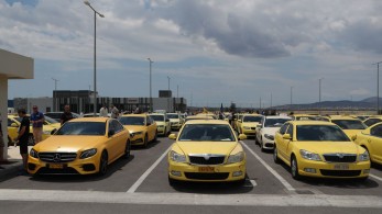 Στο «Ελευθέριος Βενιζέλος» οι οδηγοί ταξί – Κυκλοφοριακές ρυθμίσεις στην Αττική Οδό Στο «Ελευθέριος Βενιζέλος» οι οδηγοί ταξί – Κυκλοφοριακές ρυθμίσεις στην Αττική Οδό
