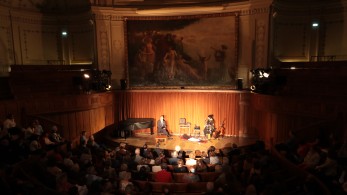 Μεγάλη εκδήλωση για τον Μάνο Χατζιδάκι στη Σορβόννη