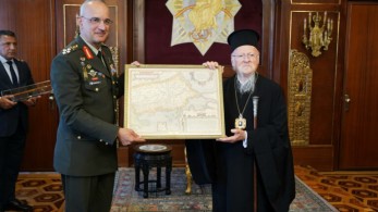 Πηγές ΥΠΕΘΑ για το δώρο Χούπη στον Βαρθολομαίο: στα όρια της φαιδρότητας οι τουρκικές αντιδράσεις