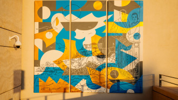 Πορτραίτο του ζεύγους Γουλανδρή κοσμεί την ταράτσα του Ιδρύματος στο Παγκράτι