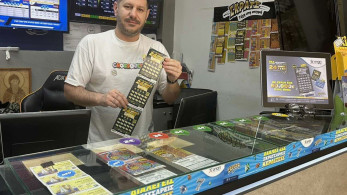 «24 ΜΗΝΕΣ ΤΥΧΗ»: Η νέα οικογένεια λαχνών ΣΚΡΑΤΣ που μοιράζει κέρδη με τον μήνα - Δύο τυχεροί σε Τρίκαλα-Λιβαδειά «24 ΜΗΝΕΣ ΤΥΧΗ»: Η νέα οικογένεια λαχνών ΣΚΡΑΤΣ που μοιράζει κέρδη με τον μήνα - Δύο τυχεροί σε Τρίκαλα-Λιβαδειά
