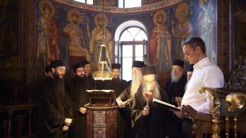 Στην Ιερά Μονή Σίμωνος Πέτρας στο Άγιο Όρος ο Κυριάκος Μητσοτάκης μαζί με τον γιο του  (photos και video)