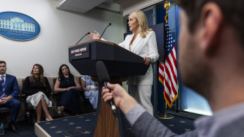 Λευκός Οίκος: Ο Τραμπ αφήνει ανοιχτό το ενδεχόμενο αναδίπλωσης για τους δασμούς