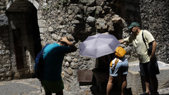 Καύσωνας στην Ευρώπη: υποχωρεί στη Γαλλία, μετακινείται προς τη Γερμανία