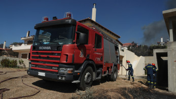 Φωτιά ξέσπασε στην Πάτρα - Στις φλόγες το Κάτω Καστρίτσι