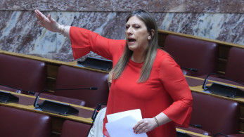 Έκανε τη Βουλή… καμαρίνι της Έκανε τη Βουλή… καμαρίνι της