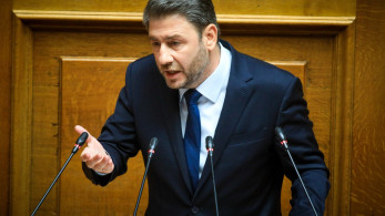 Ο Ανδρουλάκης «πουλάει» ηθική – ξέχασε το ΠΑΣΟΚ των αναθέσεων και της σπατάλης;