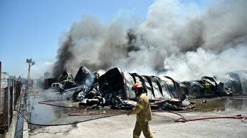 Έκτακτα μέτρα από την Περιφέρεια Στερεάς Ελλάδας για τους καπνούς από τη φωτιά σε εργοστάσιο στη Ριτσώνα